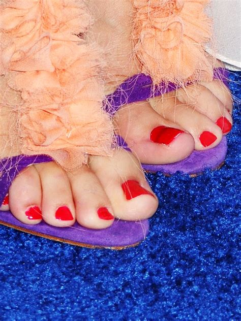 selena gomez feet with natural. toenails